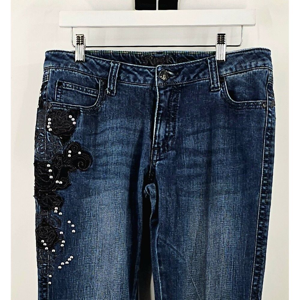 Wrangler Rock 47 Jeans Size 9 Women's Mid-Rise Embroidered‎ Designs Bootcut Leg - Picture 4 of 13